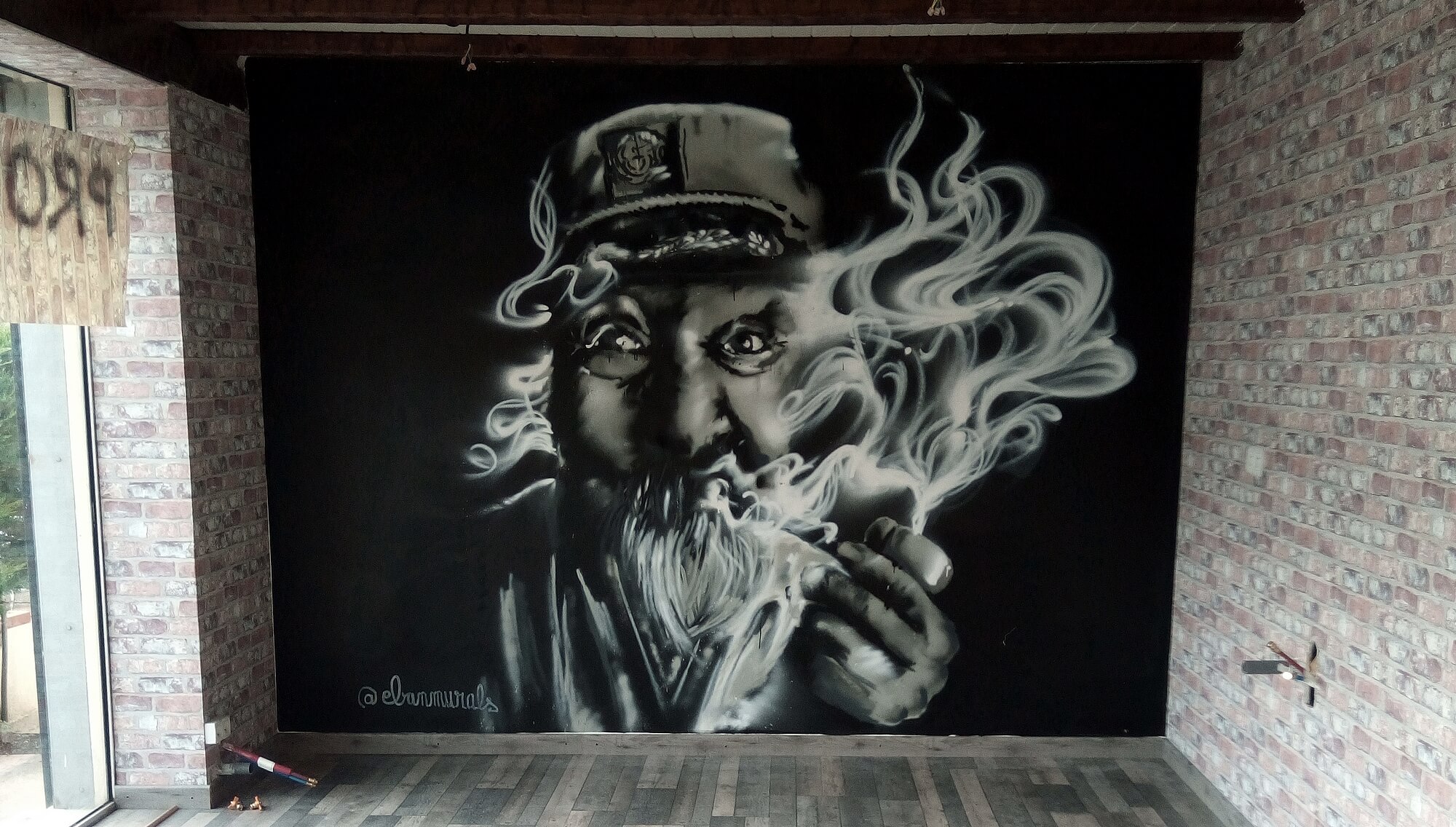 portrait dessiné par éban, un graffiti à la bombe dans les Yvelines, Ile-de-France